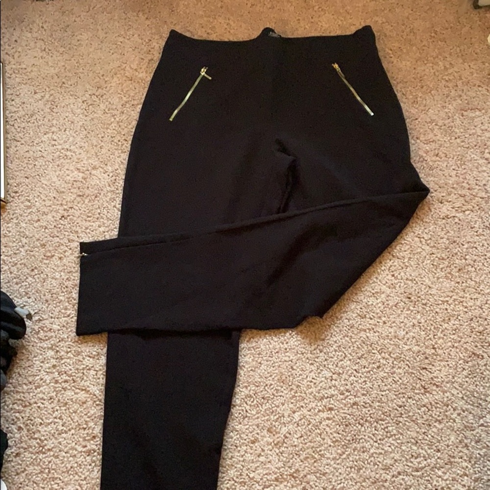 Skinny black pants